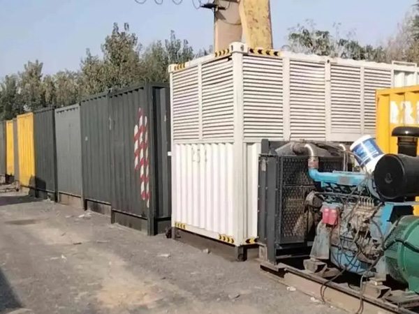 颍东200KW柴油发电机机组每小时油耗是多少?
